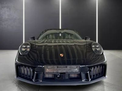 911